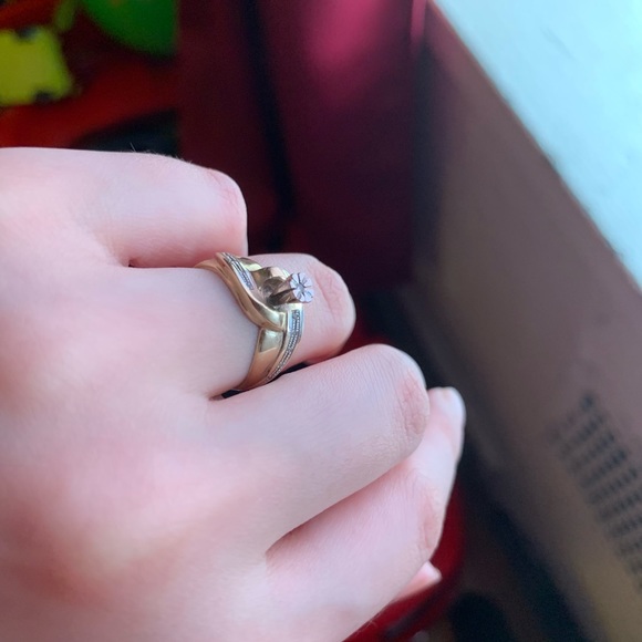 14 k real solid gold ring - Picture 6 of 8